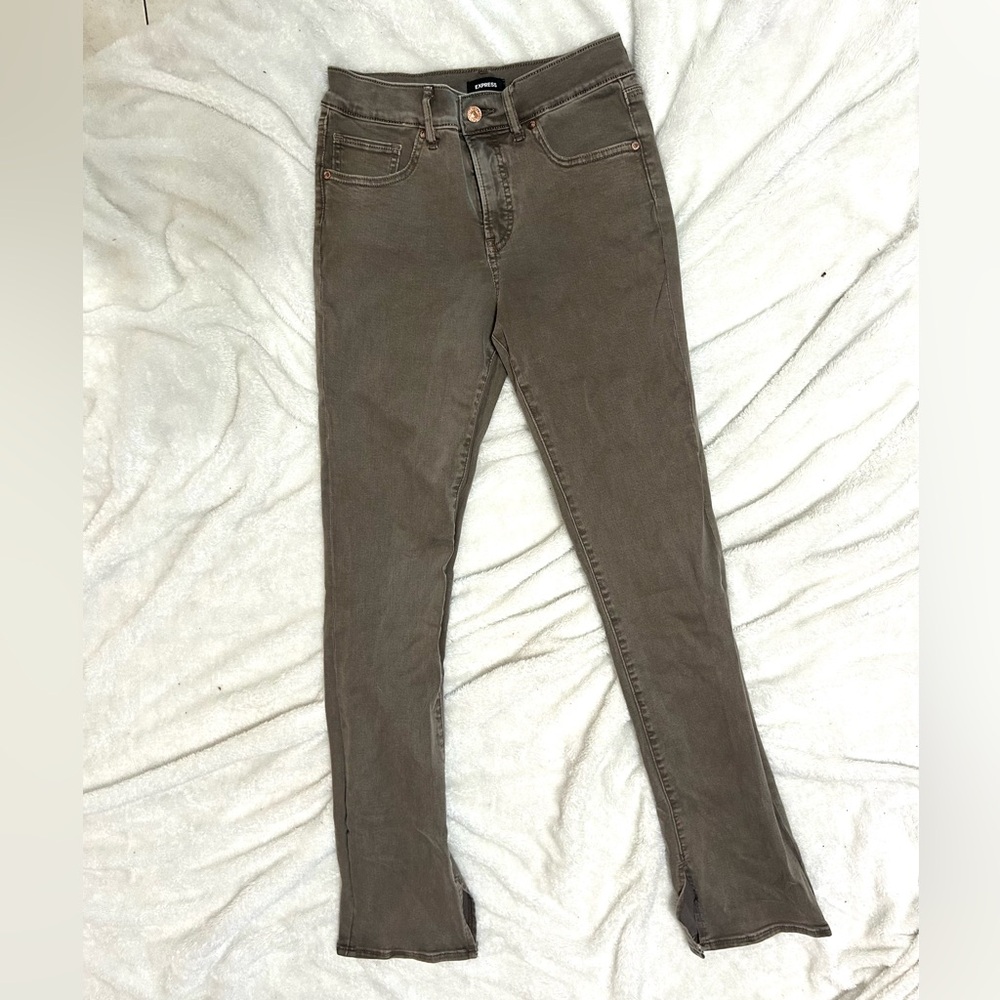 Womens gray express midrise skyscraper skinny jeans with flare size 4R